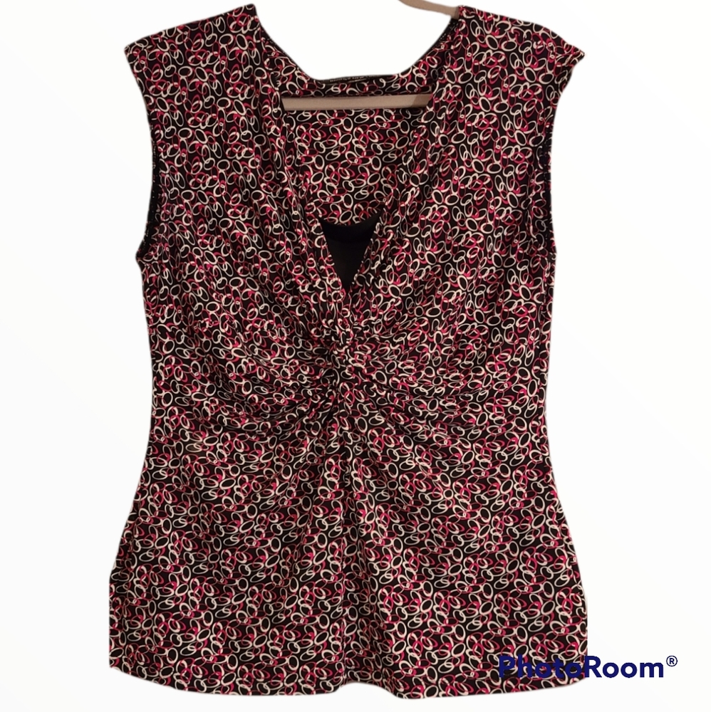 Briggs New York Woman's Sleeveless top size M